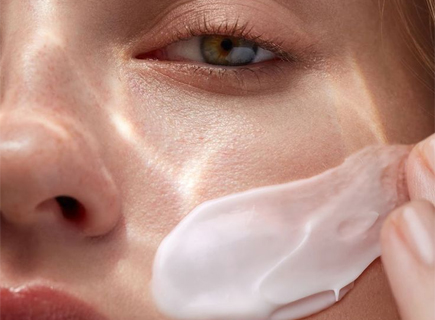 Day cream banner